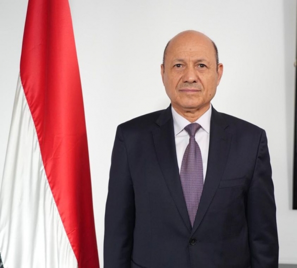 العليمي يصدر قراراً باستحداث لواء جديد وتعيين قائد له 