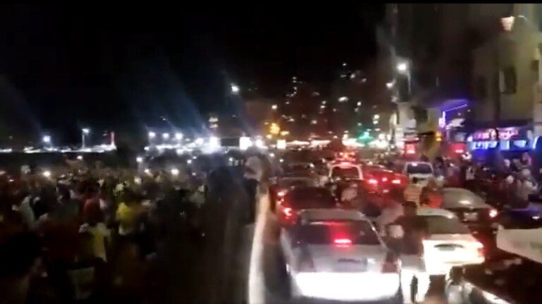 مصر.. سقطة في فيديو مظاهرات الإسكندرية ومواقع التواصل تكشف الحقيقة