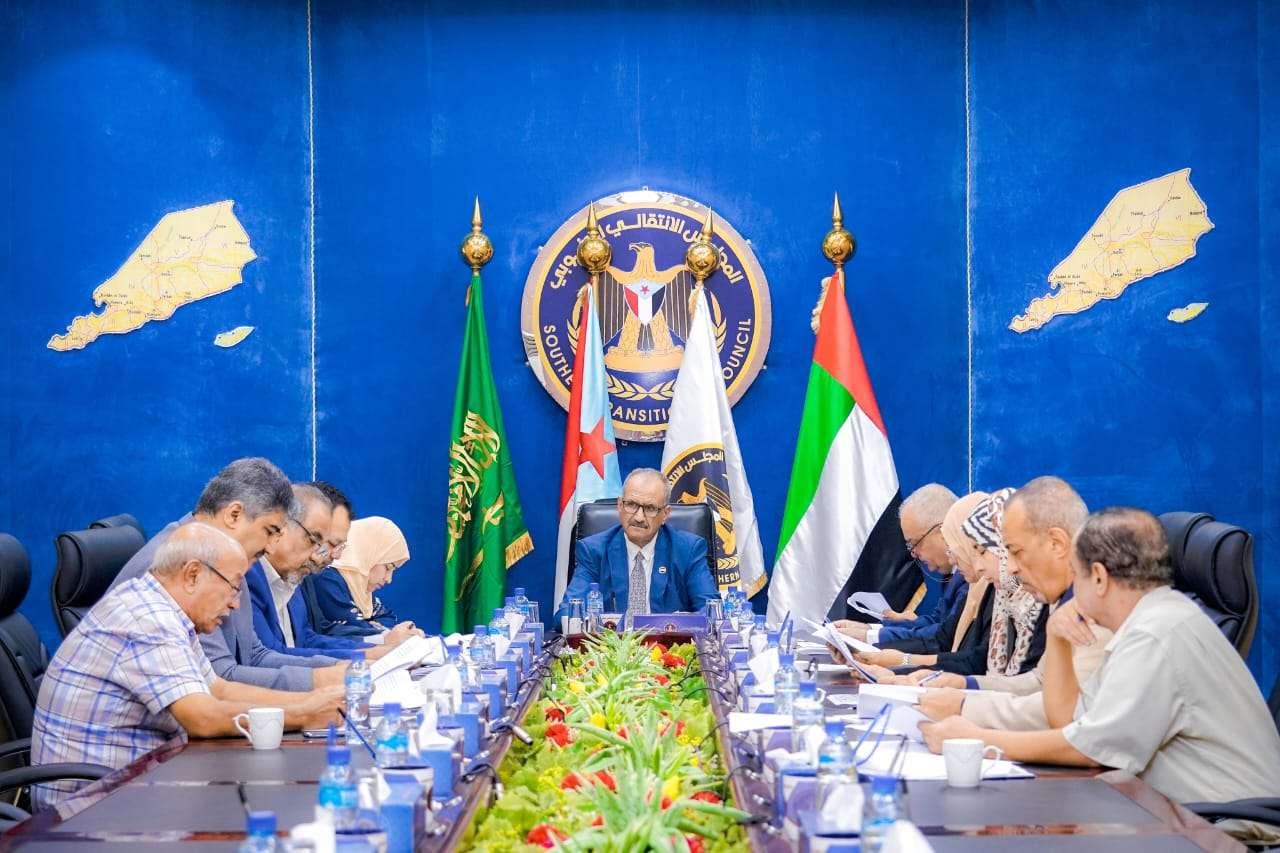 الانتقالي يحدد موقفه من انفصال حضرموت