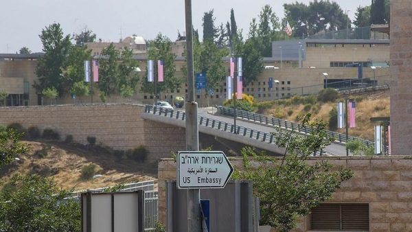مغادرة عدد من موظفي السفارة الأمريكية أراضي الإحتلال الإسرائيلي 