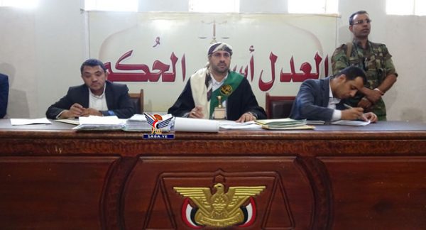 فرانس برس : محكمة تابعة للحوثيين تصدر حكماً بإعدام 13 شخصاً بتهمة المثلية 