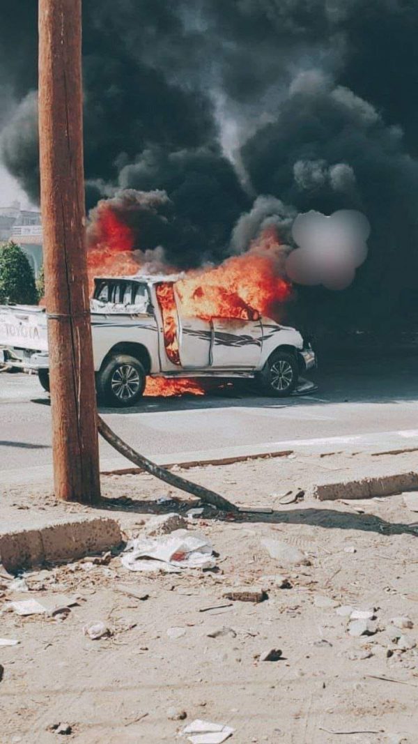 عدن : مقتل مواطن جراء انفجار سيارة بعبوة ناسفة 