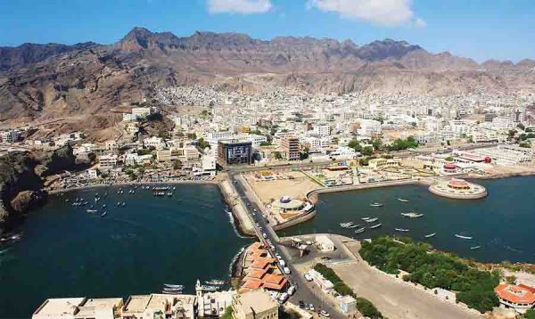 مسلحون يختطفون مسؤولاً حكومياً في عدن 