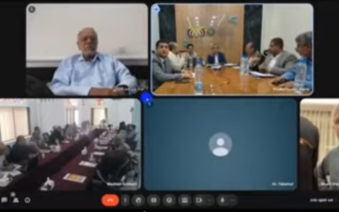 بمقطع فيديو مسرب له ولشقيقاته …عبدالكريم احمد عبدالله الشيباني ووزارة الاقتصاد والصناعة والاستثمار في ورطة !