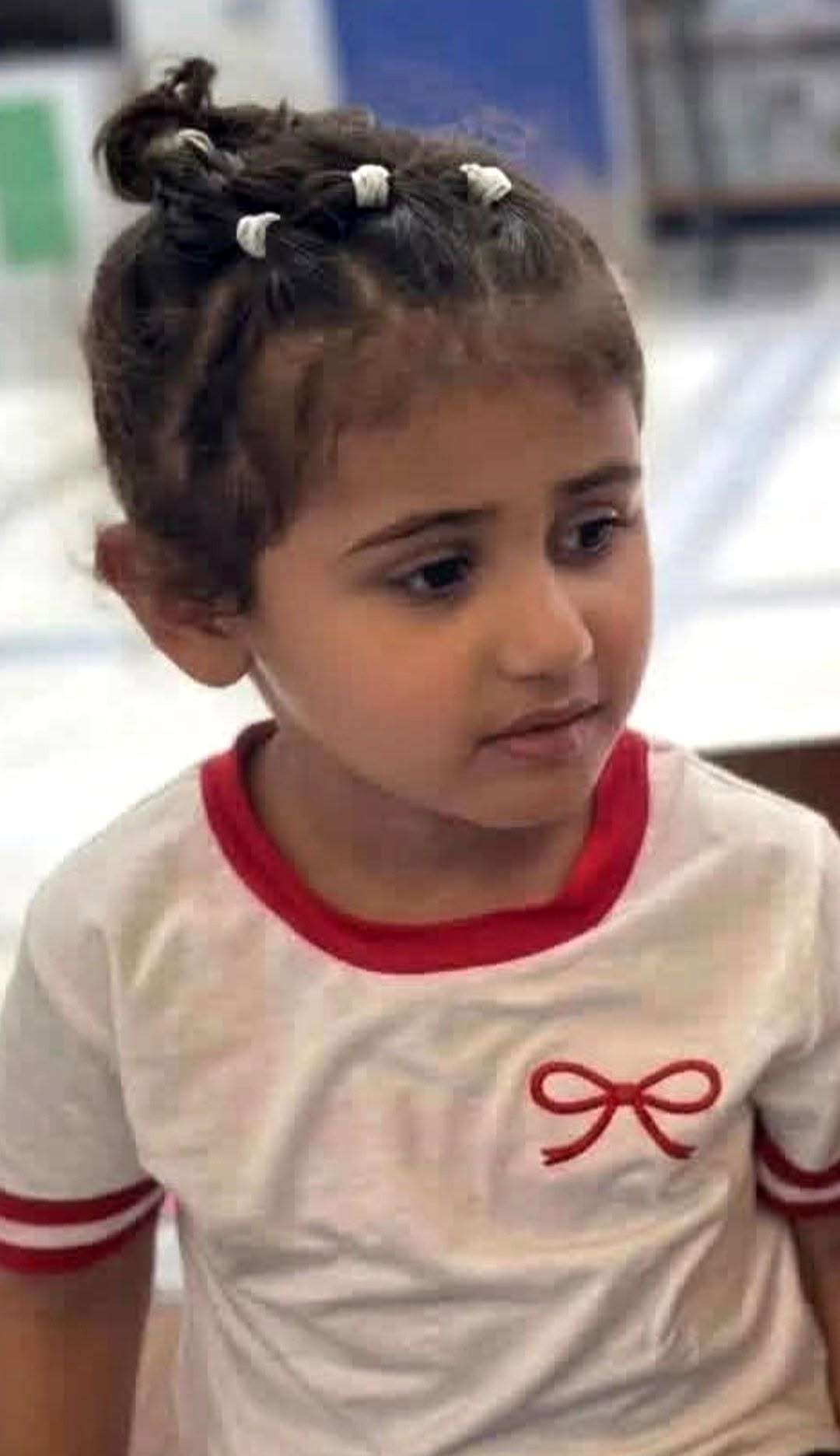 وفاة طفلة بعد سقوطها من نافذة أحد الفنادق في عدن