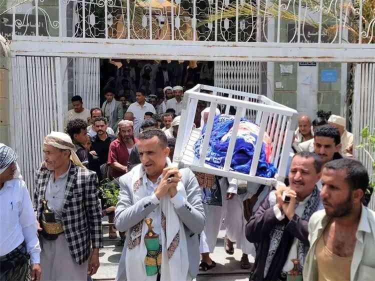 حادثة مروعة في تعز .. وفاة أسرة كاملة في حريق التهم شقة سكنية 